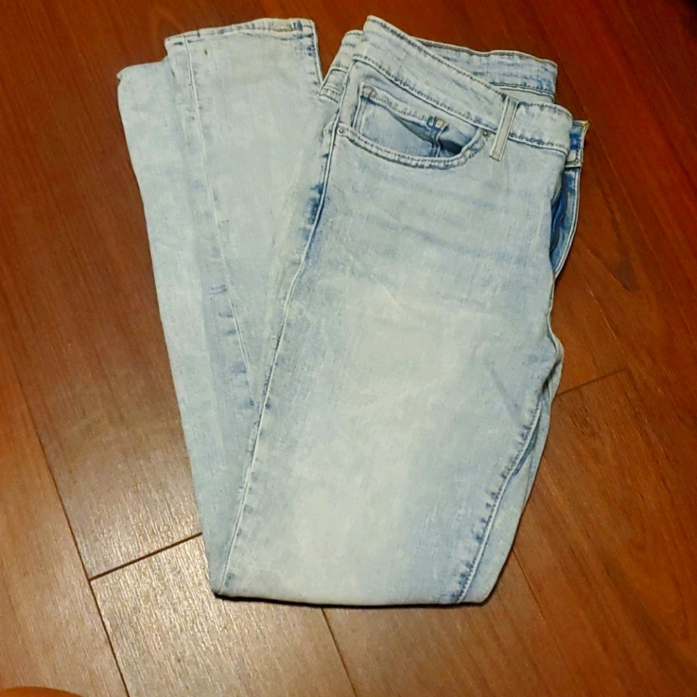 Levi's 711 Skinny